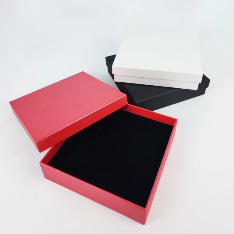 Jewelry Set Box – Special Paper – 3 Colors – Velvet Sponge — Jewelry Set Box – Special Paper – 3 Colors – Velvet Sponge — ready-made or custom-branded with your logo, delivered across Dubai & the UAE.